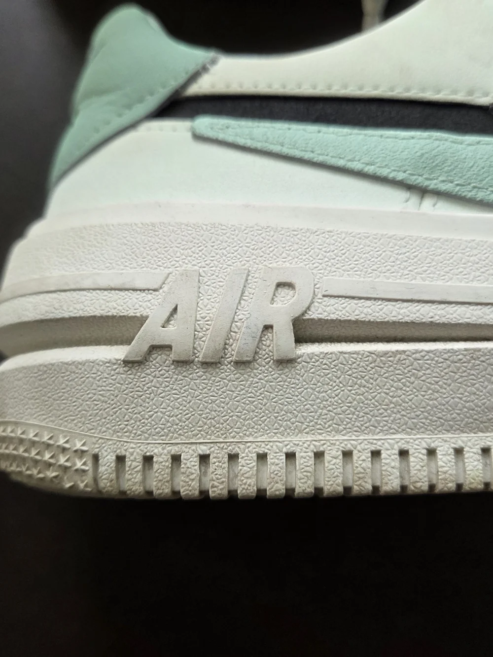 Nike Women's Air Force 1 Low Sneakers in Mint and White B1